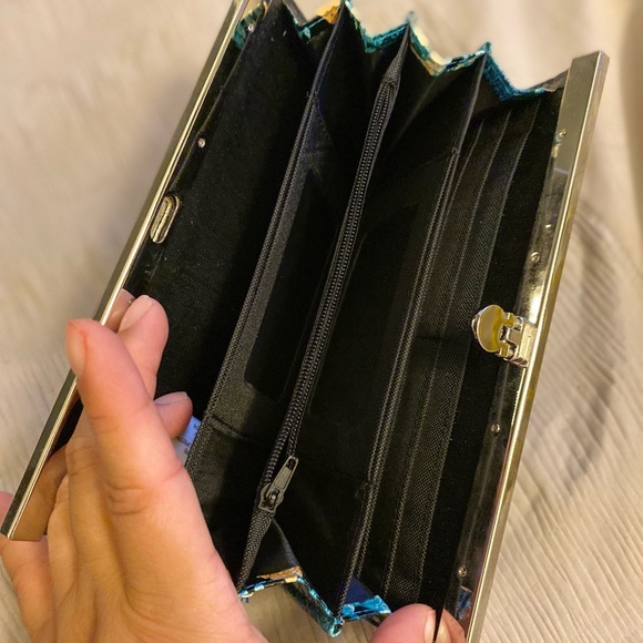 Snakeskin colored wallet - Picture 7 of 9